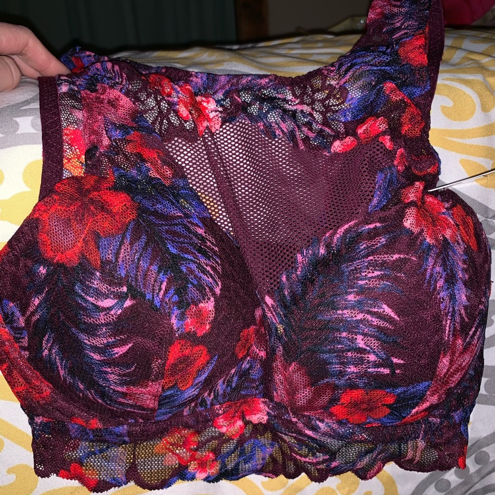 VS mech and lace bralette